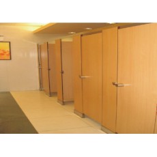 Vách ngăn vệ sinh giá rẻ